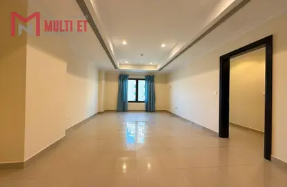 Apartment - 1 Bedroom - 2 Bathrooms for rent in West Porto Drive - Porto Arabia - The Pearl Island - Doha