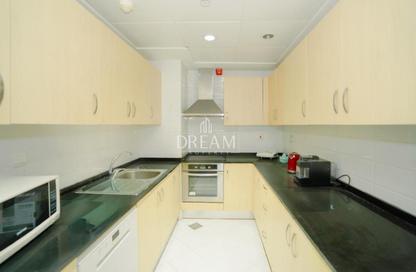 Apartment - 2 Bedrooms - 3 Bathrooms for rent in East Porto Drive - Porto Arabia - The Pearl Island - Doha