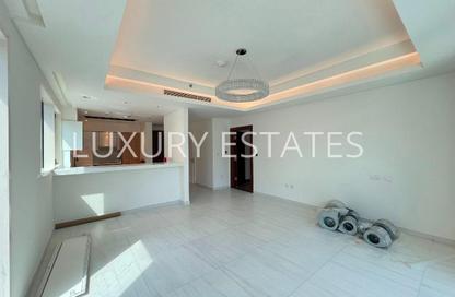 Apartment - 1 Bedroom - 1 Bathroom for sale in Crystal Residence - Gewan Island - The Pearl Island - Doha Apartment - 1 Bedroom - 1 Bathroom for sale in Crystal Residence - Gewan Island - The Pearl Island - Doha