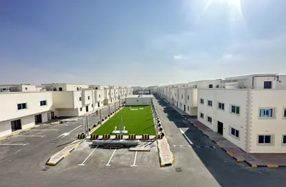 فيلا - 6 غرف نوم - 6 حمامات للايجار في بوابة الخيساء - الخيصة - أم صلال محمد