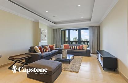 Apartment - 2 Bedrooms - 2 Bathrooms for rent in East Porto Drive - Porto Arabia - The Pearl Island - Doha