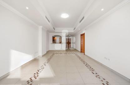 Apartment - 1 Bedroom - 2 Bathrooms for rent in East Porto Drive - Porto Arabia - The Pearl Island - Doha Apartment - 1 Bedroom - 2 Bathrooms for rent in East Porto Drive - Porto Arabia - The Pearl Island - Doha