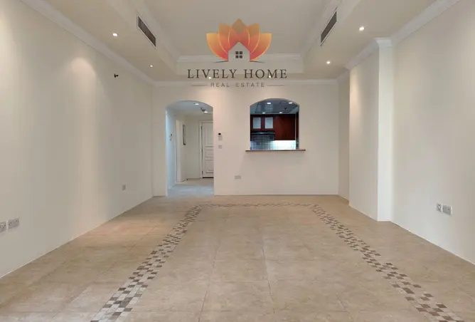 63697849 - Property Image 2