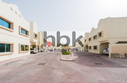 Compound - 3 Bedrooms - 5 Bathrooms for rent in Al Ain Compound 3 - Al Ain Compound - Ain Khaled - Doha