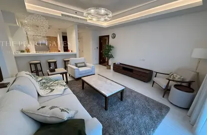 شقة - غرفة نوم - 2 حمامات للايجار في كريستال ريزيدنس - جزيرة جيوان - جزيرة اللؤلؤة - الدوحة