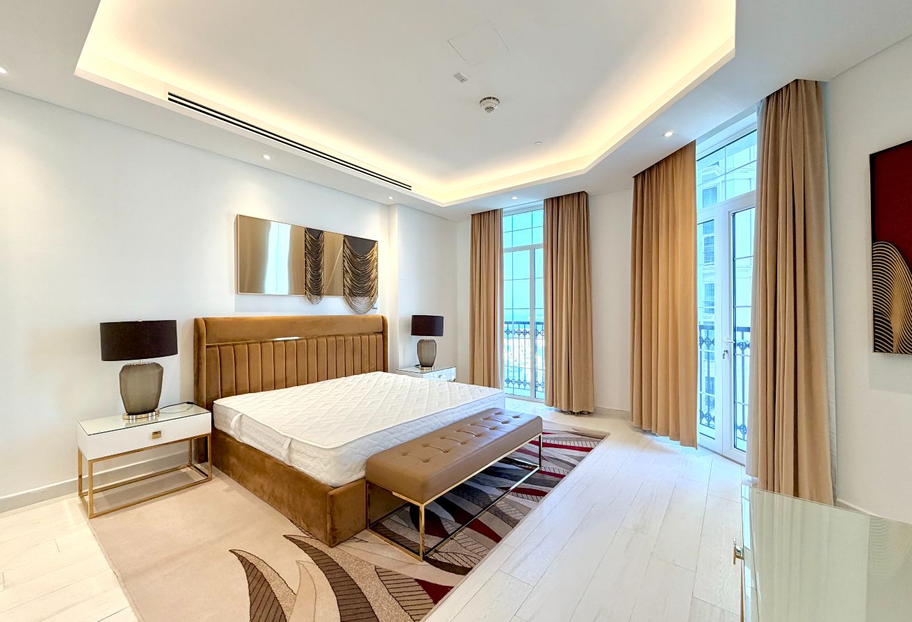 2 + Maid In The Pearl | Sea View | Big Rooms