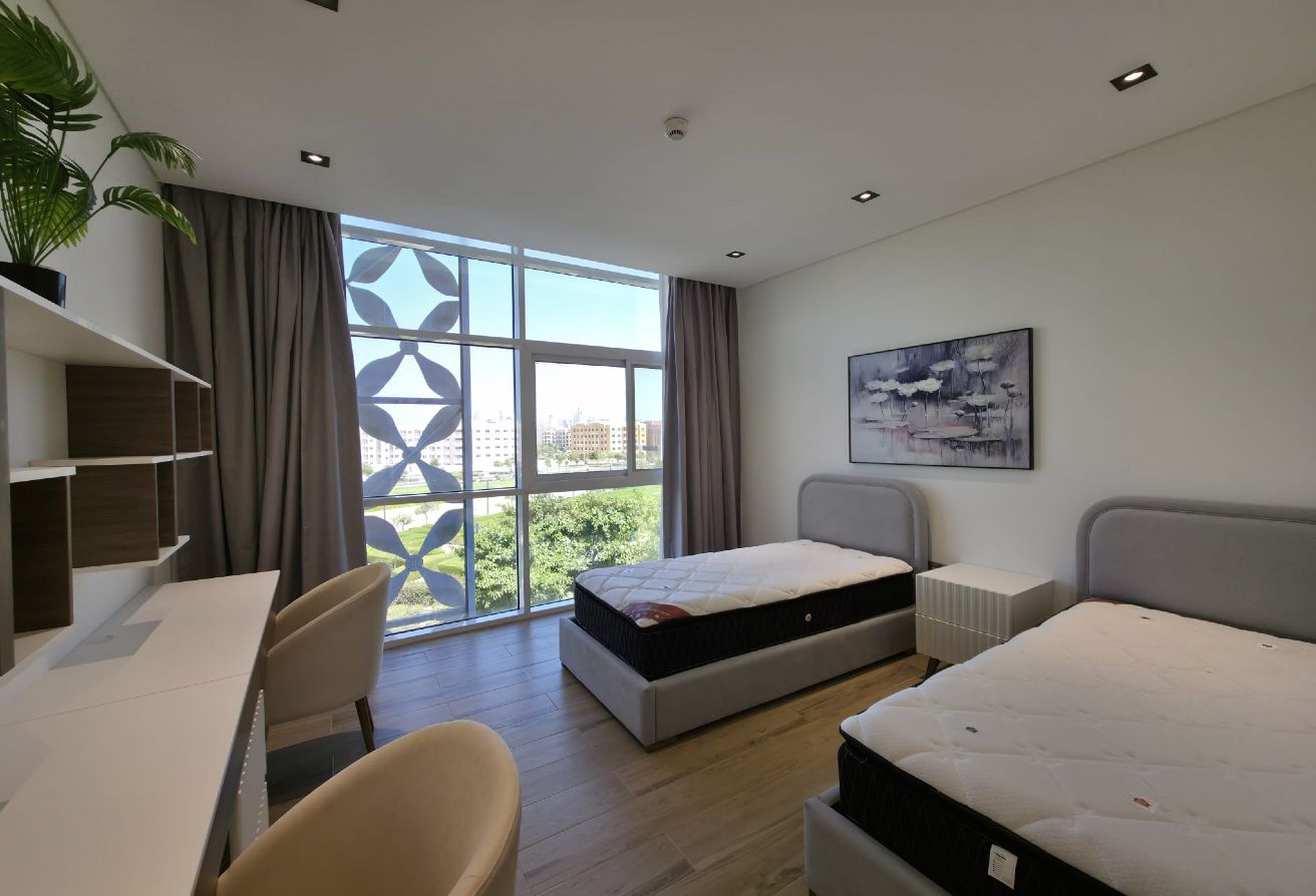 AMAZING 2 BHK FF PARK VIEW INCLUDING BILLS thumbnail 10
