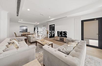 Apartment - 1 Bedroom - 2 Bathrooms for rent in East Porto Drive - Porto Arabia - The Pearl Island - Doha