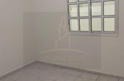 Apartment - 3 Bedrooms - 2 Bathrooms for rent in Al Khazin Street - Madinat Khalifa South - Madinat Khalifa - Doha