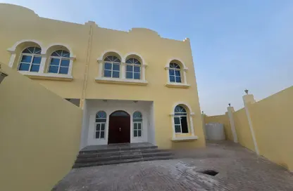Villa - 5 Bedrooms - 4 Bathrooms for sale in Al Ruwais - Al Ruwais - Al Shamal