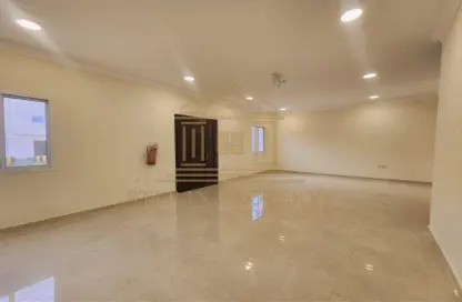 فيلا - 6 غرف نوم - 6 حمامات للايجار في الخيصة - الخيصة - أم صلال محمد