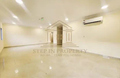 فيلا - 6 غرف نوم - 6 حمامات للايجار في الخيصة - الخيصة - أم صلال محمد