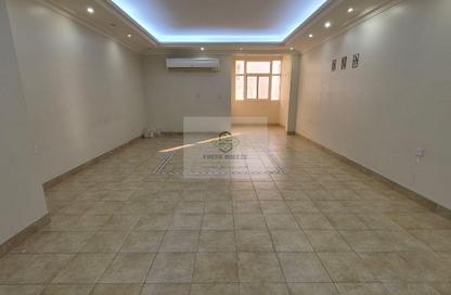 Apartment - 2 Bedrooms - 2 Bathrooms for rent in Al Sadd Road - Al Sadd - Doha