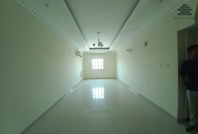 57355889 - Property Main Image