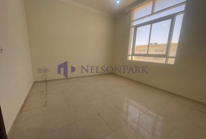 60112002 - Property Image 3