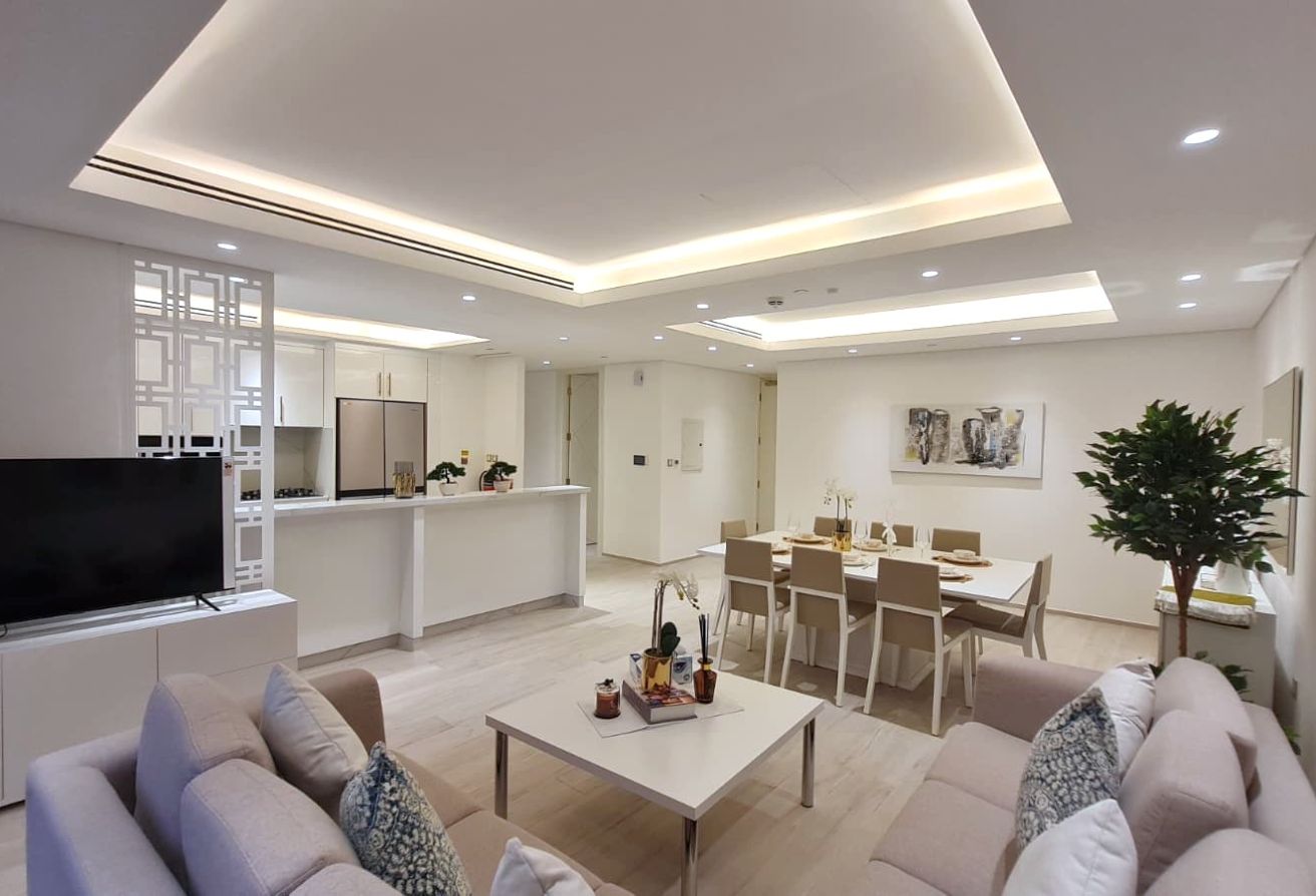 High Floor 2BR Apartment Sea View | Included Bills