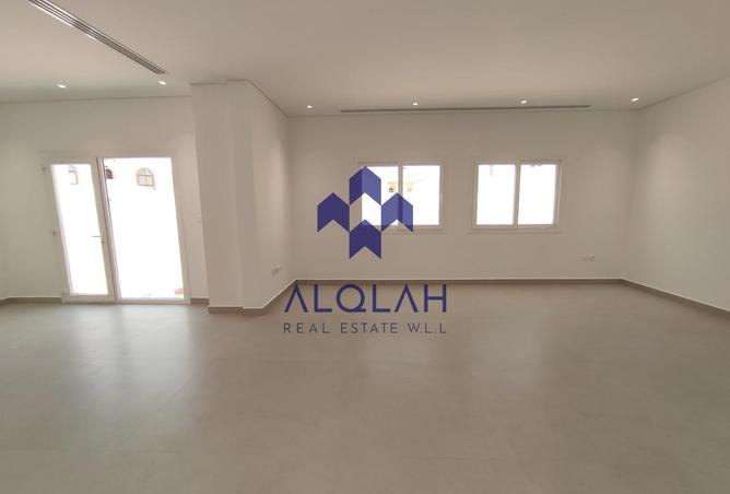 1002817 - Property Image 2