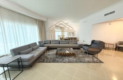 Apartment - 2 Bedrooms - 3 Bathrooms for rent in West Bay Tower - West Bay - West Bay - Doha