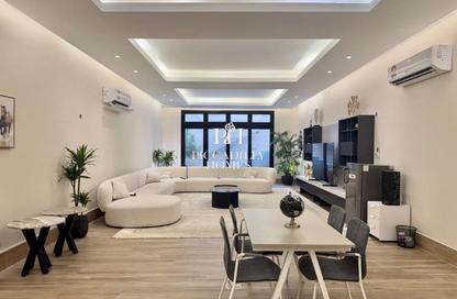 Villa - 7+ Bedrooms - 7+ Bathrooms for rent in Waterfront West Villas - Waterfront Residential - The Waterfront - Lusail