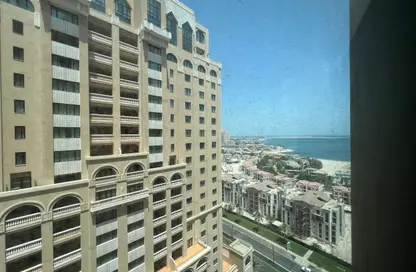 Apartment - 1 Bedroom - 2 Bathrooms for rent in Tower 28 - Porto Arabia - The Pearl Island - Doha