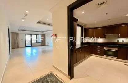 Apartment - 1 Bedroom - 2 Bathrooms for rent in East Porto Drive - Porto Arabia - The Pearl Island - Doha
