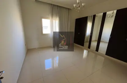 مجمع سكني - 5 غرف نوم - 6 حمامات للايجار في المسيلة - المسيلة - الدوحة