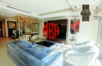 Townhouse - 2 Bedrooms - 4 Bathrooms for rent in Abraj Bay - Abraj Quartiers - The Pearl Island - Doha