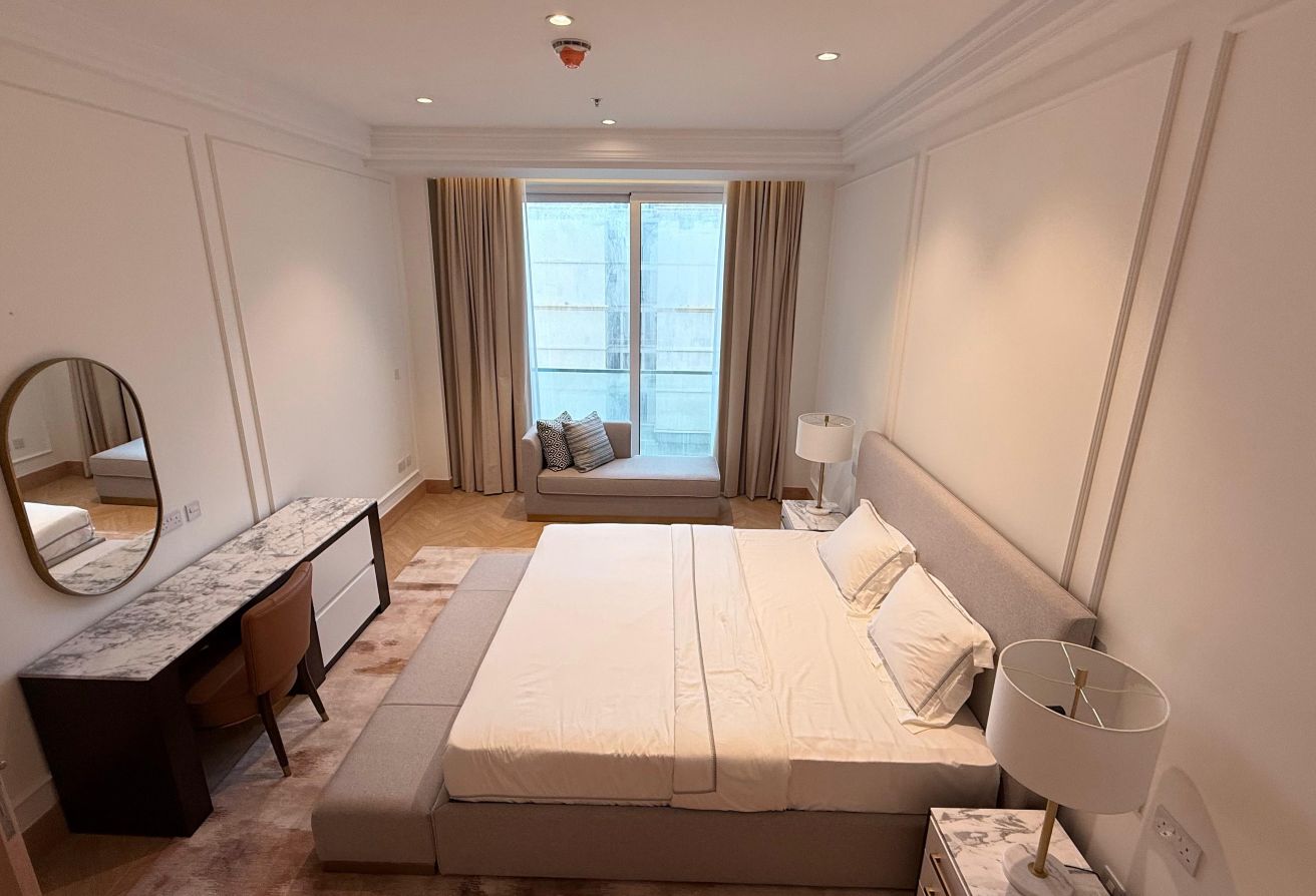 Luxury Waterfront Living | 2-Bedroom Apartment Now thumbnail 11