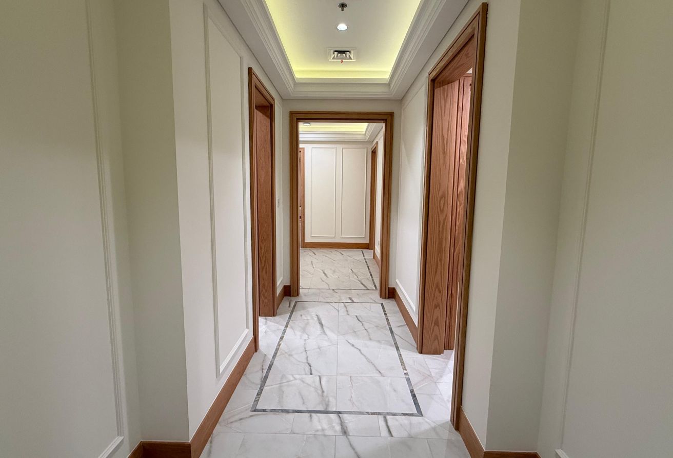 Luxury Waterfront Living | 2-Bedroom Apartment Now thumbnail 13