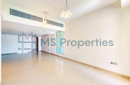 Apartment - 2 Bedrooms - 3 Bathrooms for rent in Viva West - Viva Bahriyah - The Pearl Island - Doha