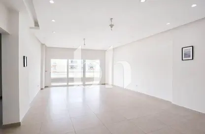 Apartment - 2 Bedrooms - 3 Bathrooms for sale in L07 - Fox Hills - Lusail