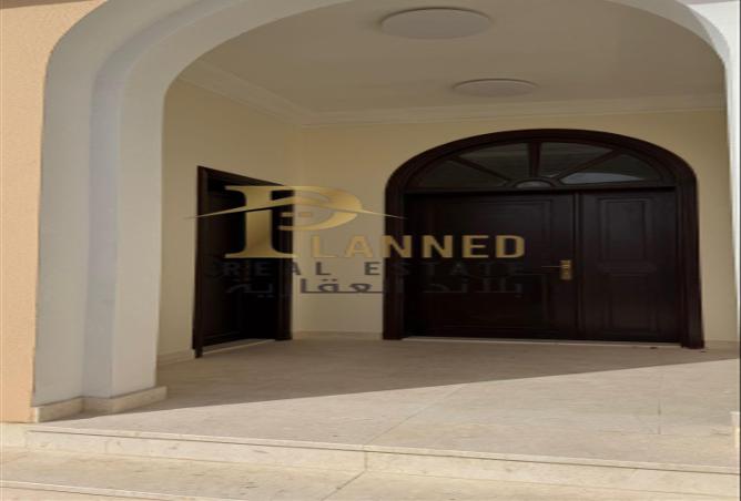 56313533 - Property Image 2