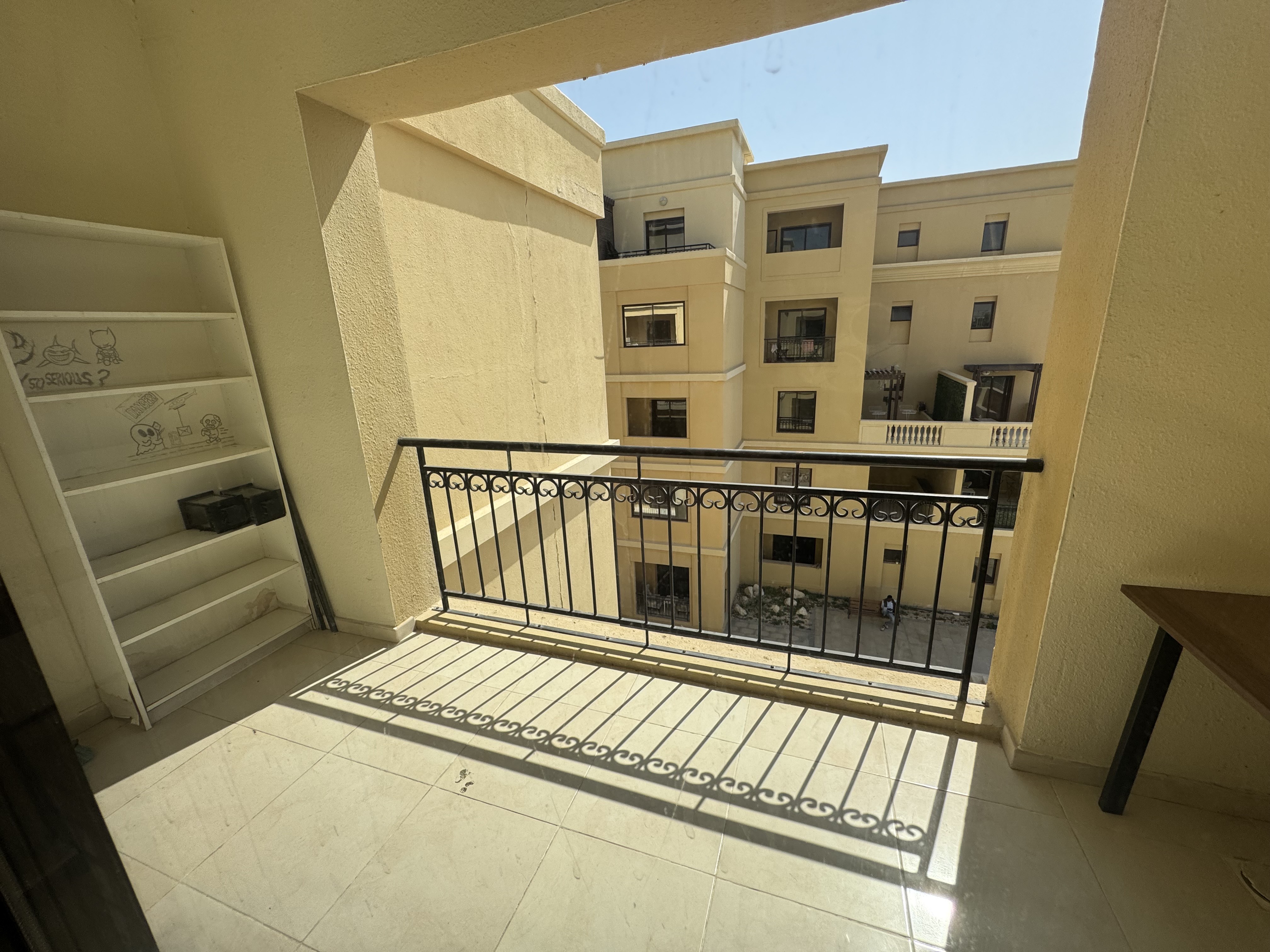 COZY 1 BEDROOM FULLY FURNISHED WITH BALCONY thumbnail 6