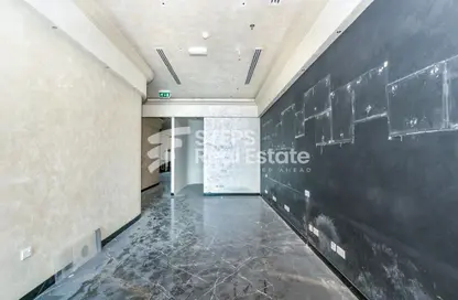 Office Space - 1 Bedroom - 2 Bathrooms for rent in Salwa Commercial Building - Salwa Road - Doha