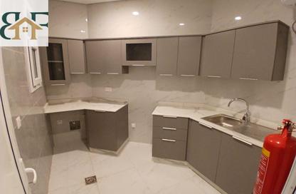 Apartment - 2 Bedrooms - 2 Bathrooms for rent in Fereej Bin Mahmoud North - Fereej Bin Mahmoud - Doha