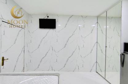 Apartment - Studio - 1 Bathroom for rent in Umm Ghuwailina 4 - Umm Ghuwailina - Doha