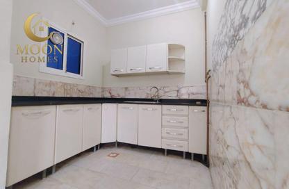 Apartment - 1 Bedroom - 1 Bathroom for rent in Umm Ghuwalina - Umm Ghuwailina - Doha