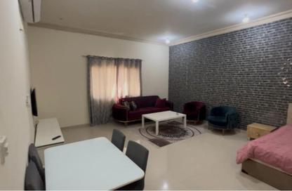 Apartment - Studio - 1 Bathroom for rent in Mamoura 18 - Al Maamoura - Doha