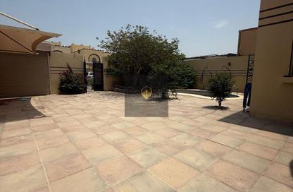 Villa - 6 Bedrooms - 6 Bathrooms for rent in Al Kheesa - Al Kheesa - Umm Salal Mohammed