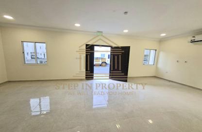 Villa - 6 Bedrooms - 6 Bathrooms for rent in Al Kheesa - Al Kheesa - Umm Salal Mohammed