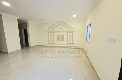 Villa - 6 Bedrooms - 6 Bathrooms for rent in Al Kheesa - Al Kheesa - Umm Salal Mohammed