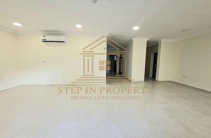 Villa - 6 Bedrooms - 6 Bathrooms for rent in Al Kheesa - Al Kheesa - Umm Salal Mohammed