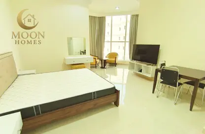 Apartment - Studio - 1 Bathroom for rent in Al Sadd Road - Al Sadd - Doha