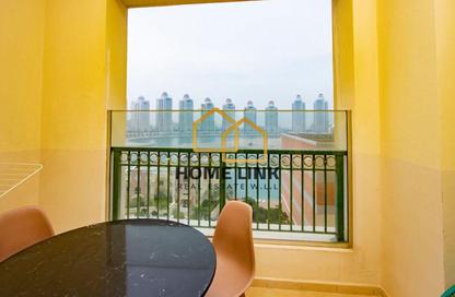 Apartment - 2 Bedrooms - 3 Bathrooms for sale in Viva West - Viva Bahriyah - The Pearl Island - Doha
