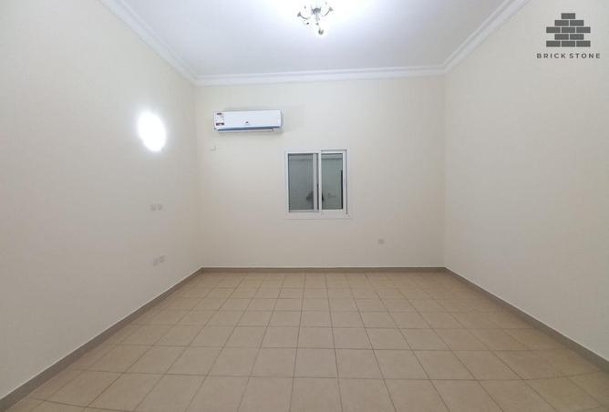 57301977 - Property Image 3