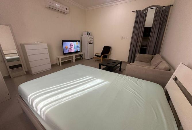 1012042 - Property Image 2