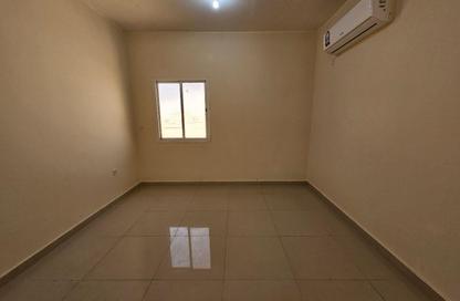 Apartment - 1 Bedroom - 1 Bathroom for rent in Ain Khaled Villas - Ain Khaled - Doha