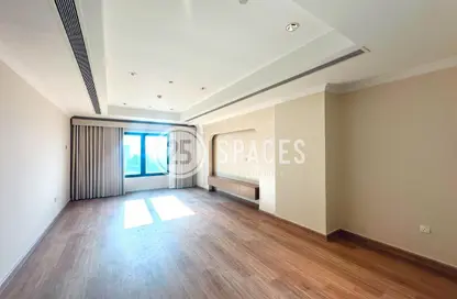 Apartment - 1 Bedroom - 2 Bathrooms for rent in East Porto Drive - Porto Arabia - The Pearl Island - Doha