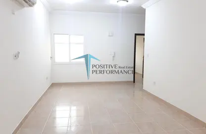 Apartment - 2 Bedrooms - 1 Bathroom for rent in Fereej Bin Mahmoud North - Fereej Bin Mahmoud - Doha
