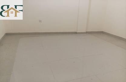 Apartment - 3 Bedrooms - 2 Bathrooms for rent in Al Mansoura - Doha